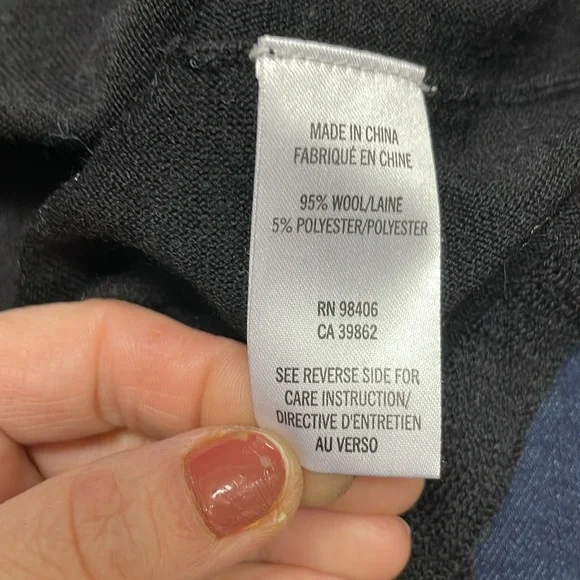 Theory 95% wool long sleeve knit dress - Picture 7 of 8